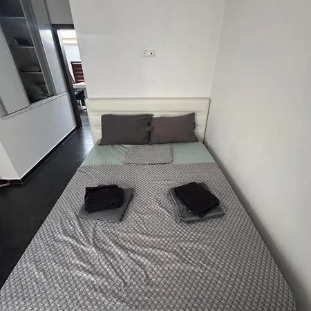 Urban Bay Apartament *